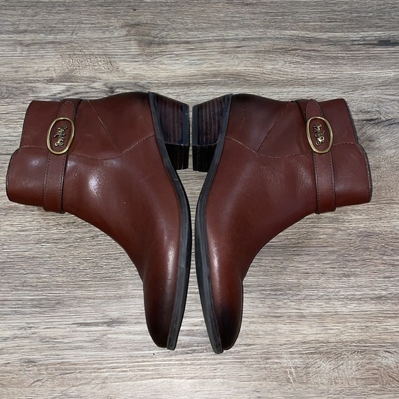 Coach brown leather boots 🥾 size 8B - Picture 6 of 10